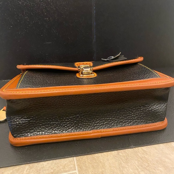 Vintage Dooney & Burke All - Weather Leather Black & Tan Pebbled Crossbody Bag - Picture 7 of 17
